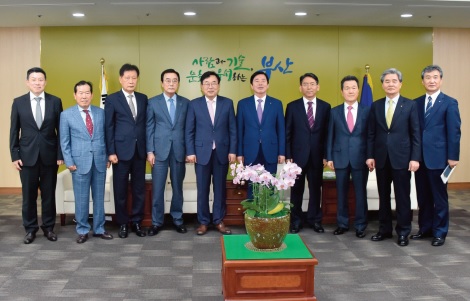 부산상의 제23대 회장단 부산 주요 기관 방문 사진 1